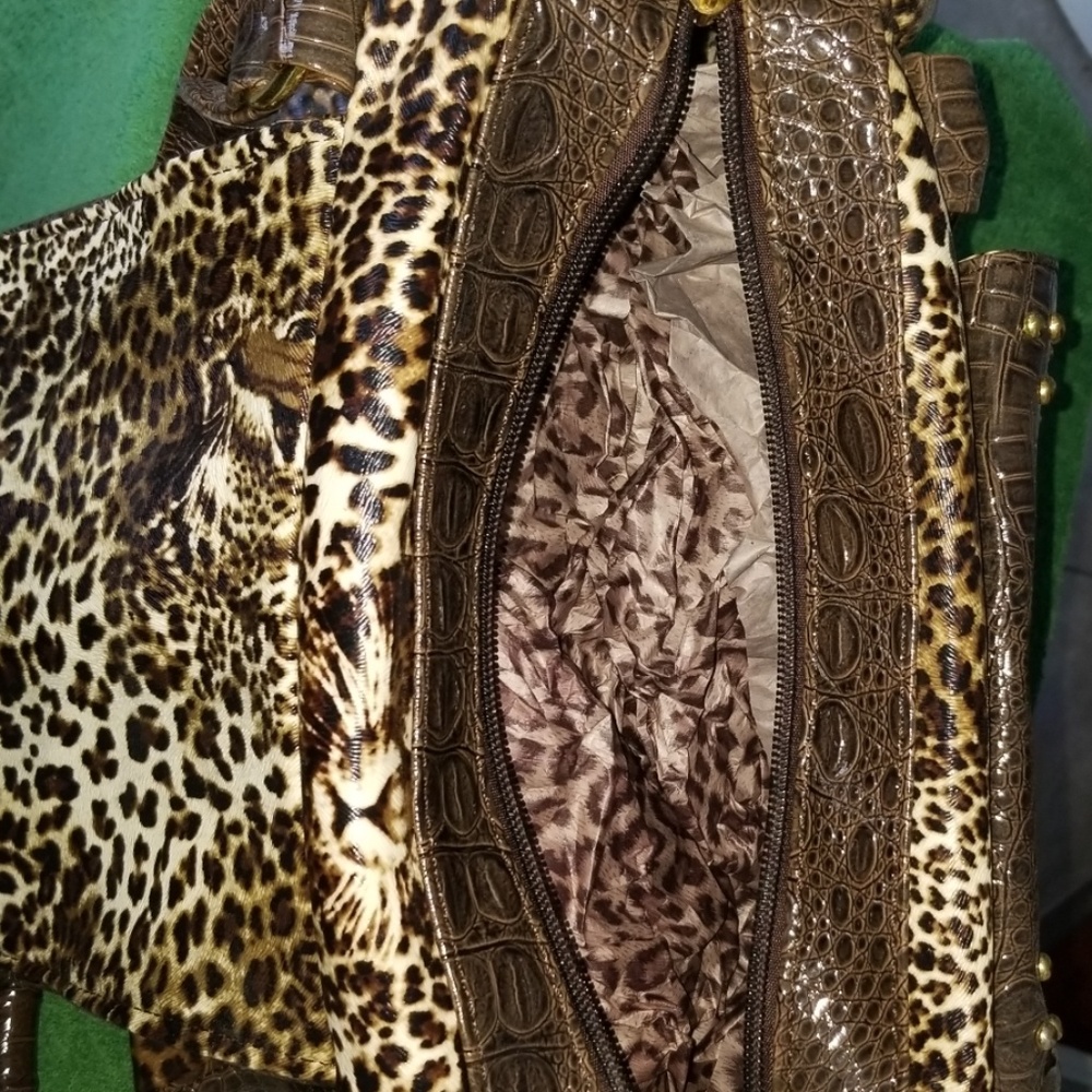 Handbag - Picture 6 of 8